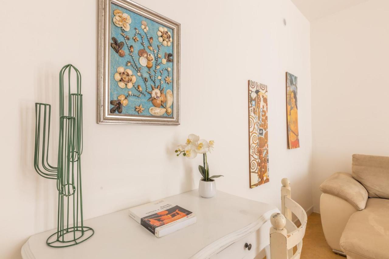 Appartement Dimora Il Castello à Racale Extérieur photo