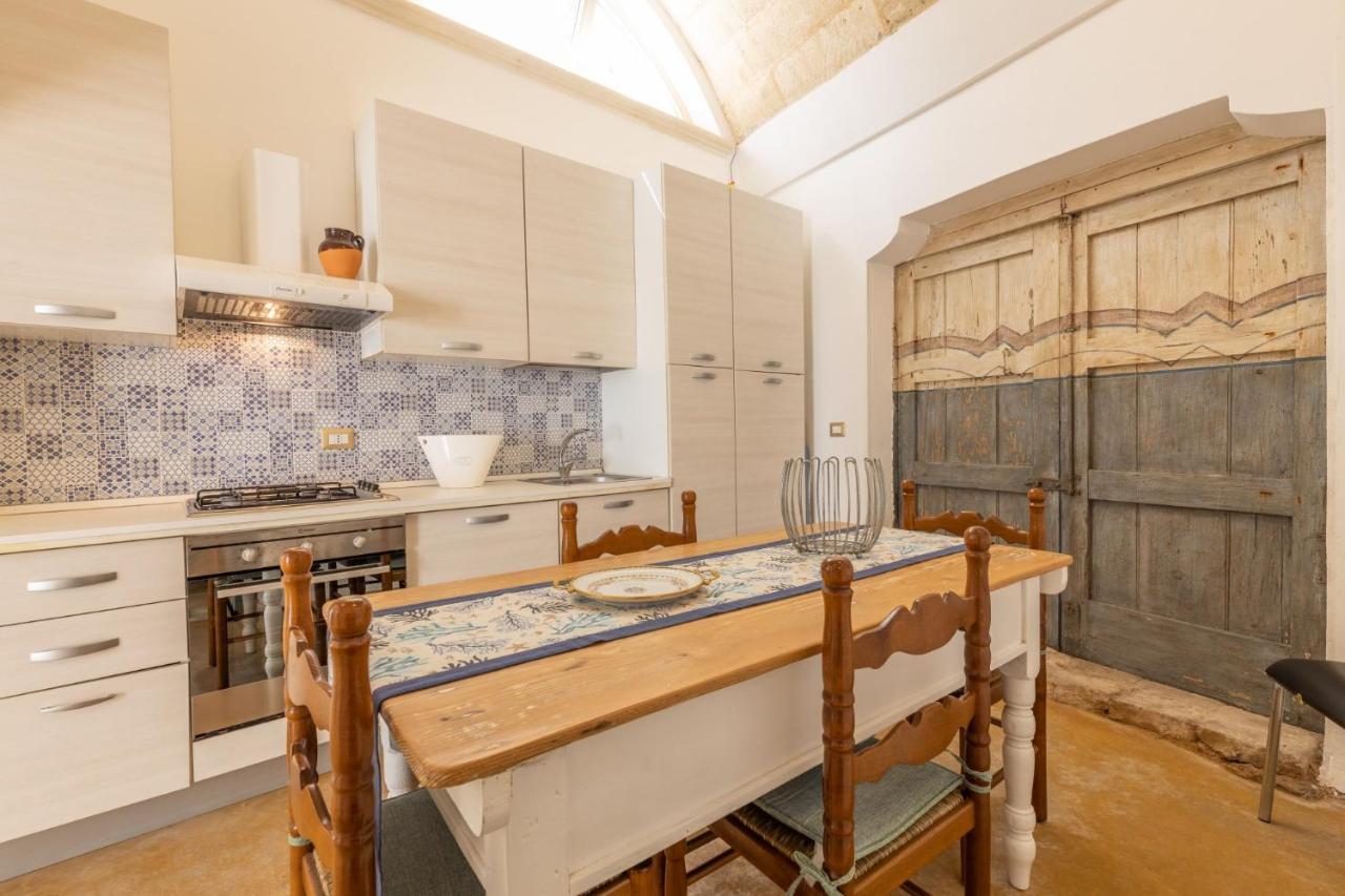 Appartement Dimora Il Castello à Racale Extérieur photo